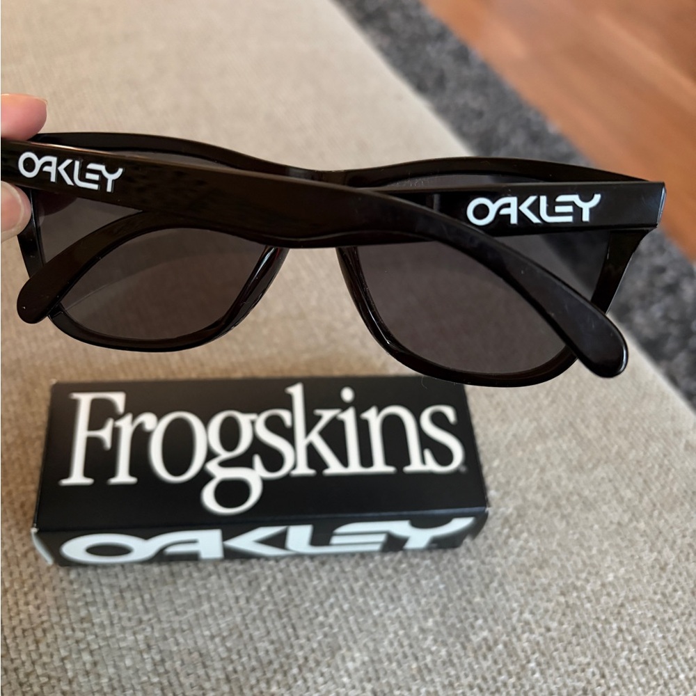 Oakley Frogskins Polished Black Sunglasses - Gem
